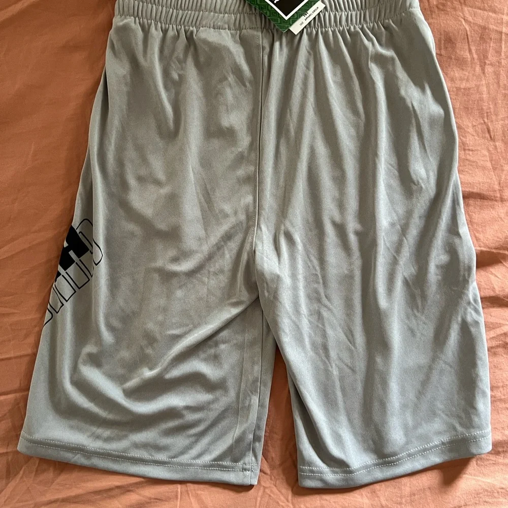 NWT Boys Puma Shorts Size Medium